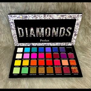 Prolux Diamonds Eyeshadow Palette